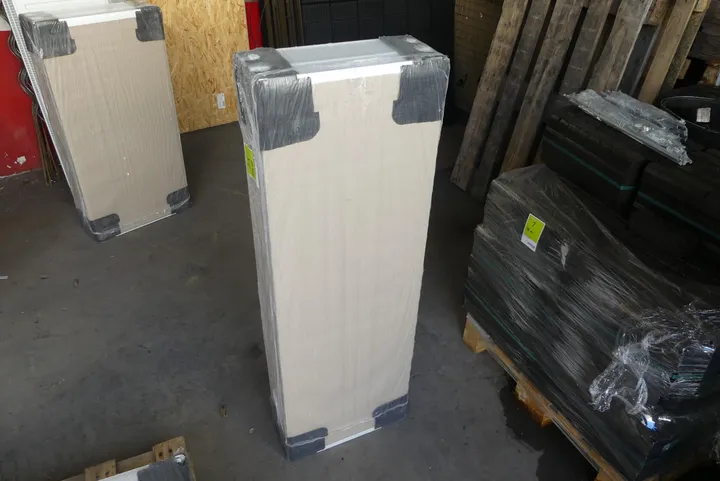 Flachheizkörper Maße in cm ca.: 121 x 40